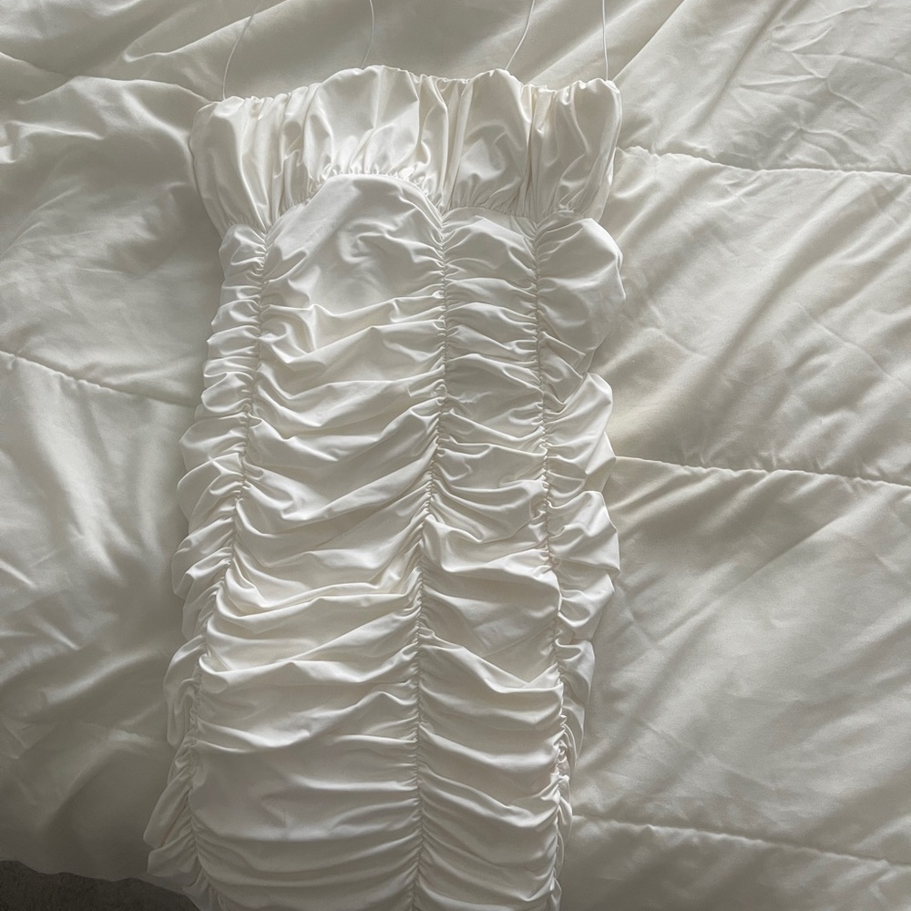 White dress bodycon